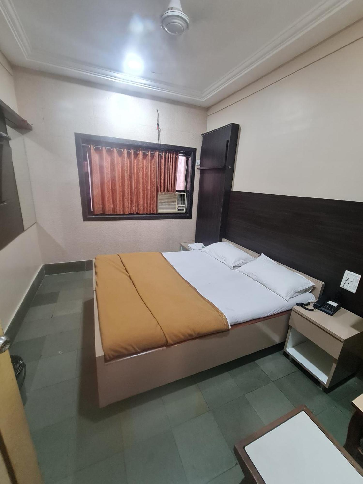 Hotel Sharda, Mumbai